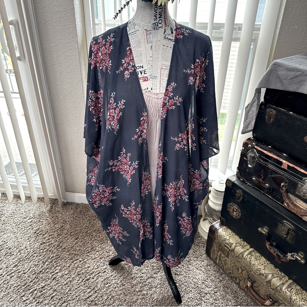 BEAUTIFUL NWOT Navy Kimono!. I Love this so Much, I Bought it Twice! 😂